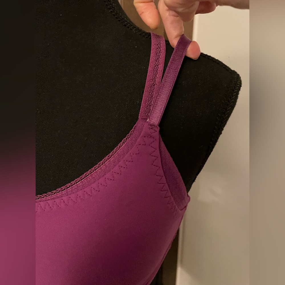 Lululemon Athletica Fuchsia Sports Bra - Picture 2 of 6